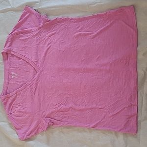 Fitted V-Neck Short Sleeve T-shirt